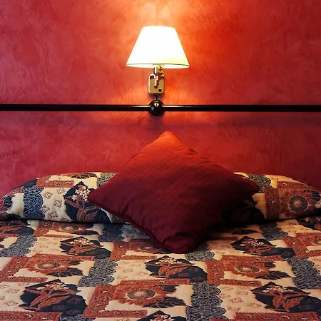 Hotel Lena *