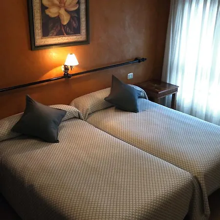 Hotel Lena Pola de Lena